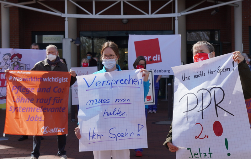 Protestaktion vor dem Klinikum Oldenburg